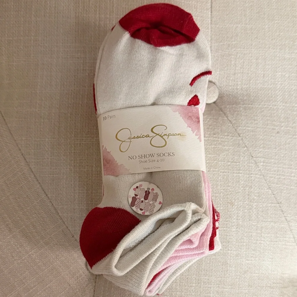 Jessica Simpson Red and White No Show Socks